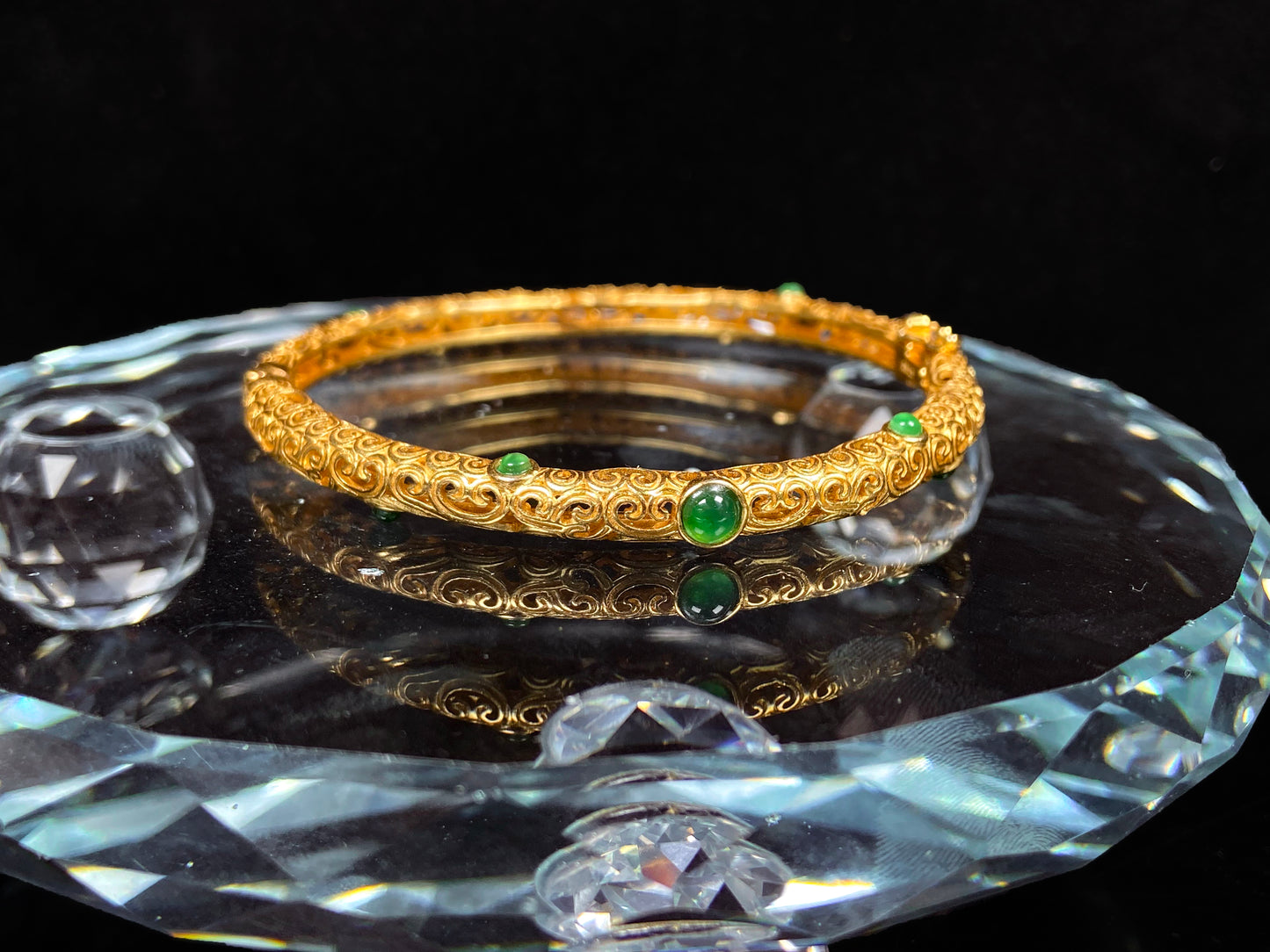 Gilded Cloud with Green Beads · Nature Burmese Jadeite Bangle