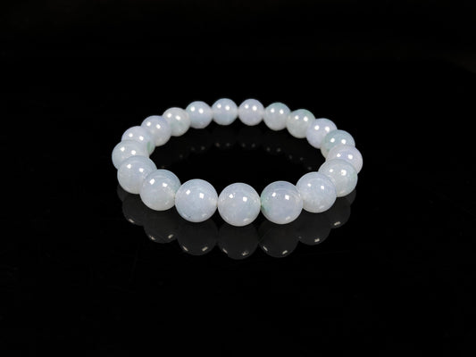 A icy soft lilac moss jadeite beads bracelet.