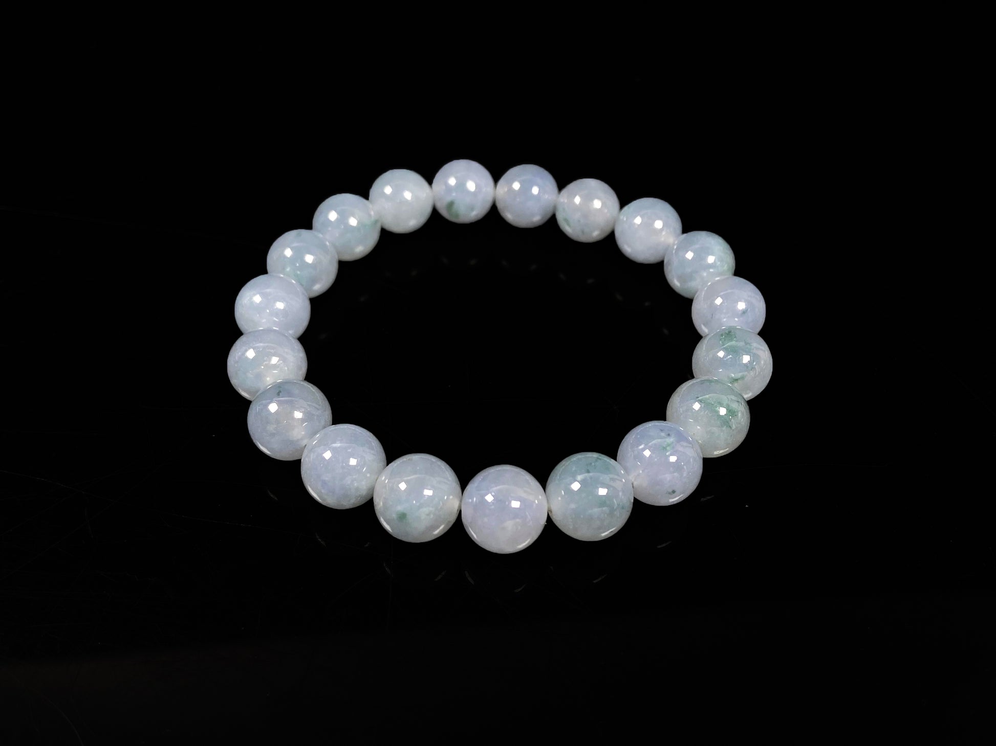 A icy soft lilac moss jadeite beads bracelet.