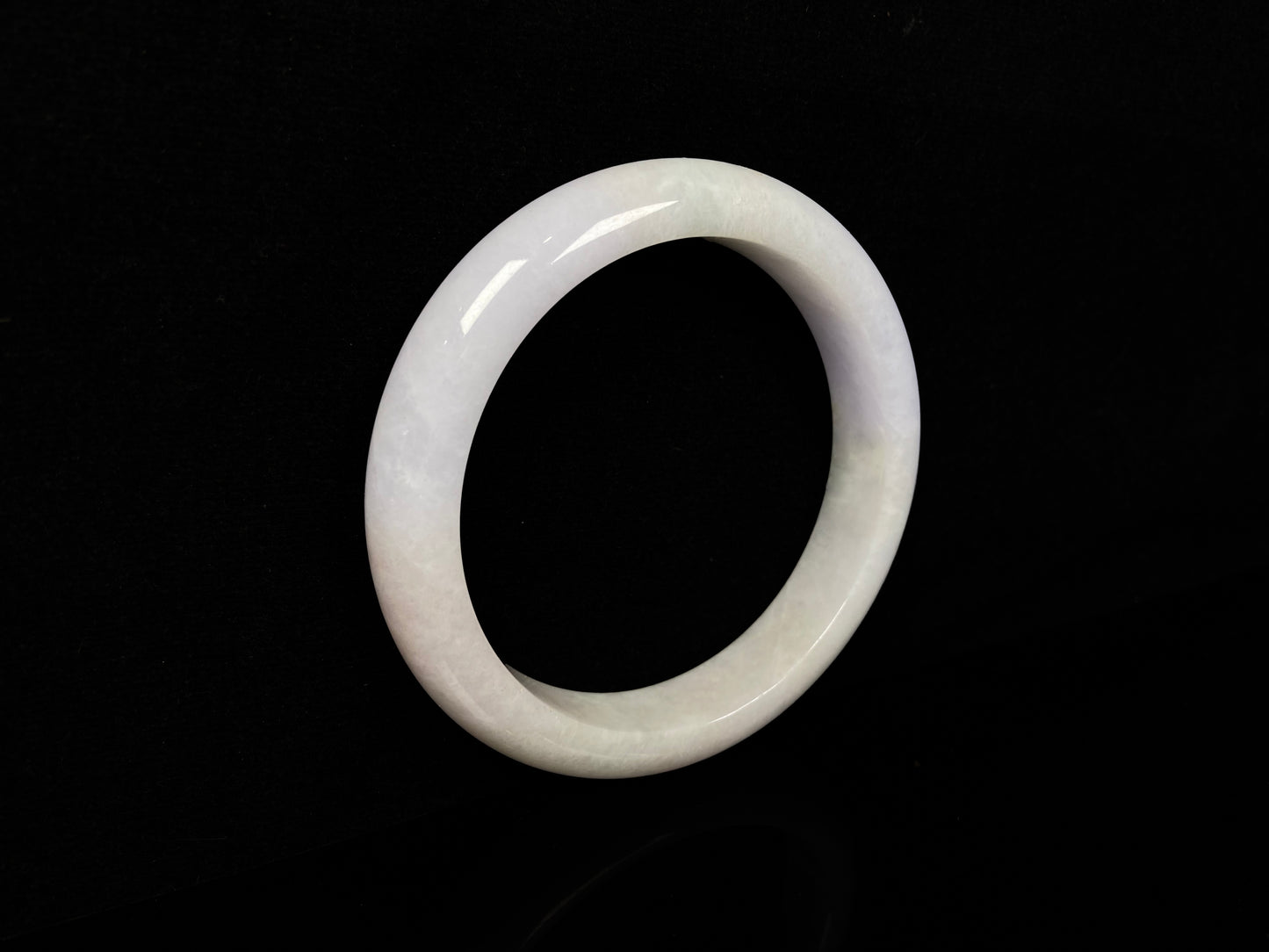 Serene Lavender Golden Mist · Nature Burmese Jadeite Bangle (61mm)