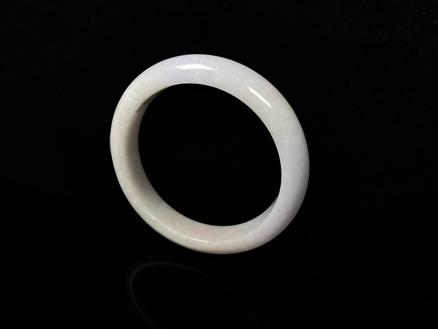 Serene Lavender Golden Mist · Nature Burmese Jadeite Bangle (61mm)