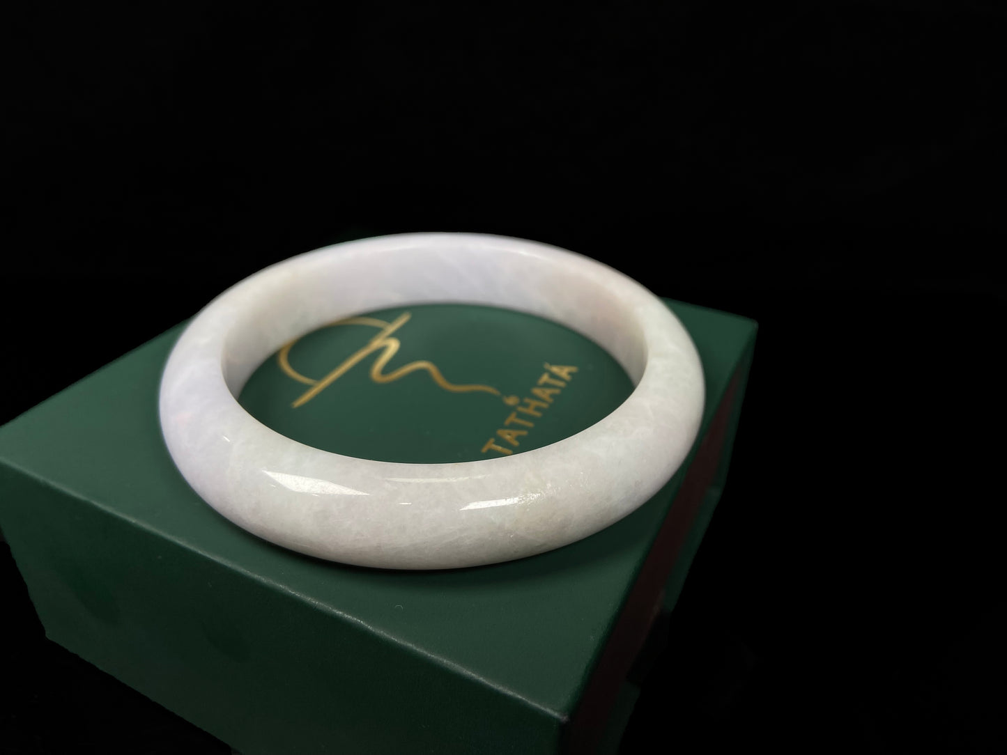 Serene Lavender Golden Mist · Nature Burmese Jadeite Bangle (61mm)