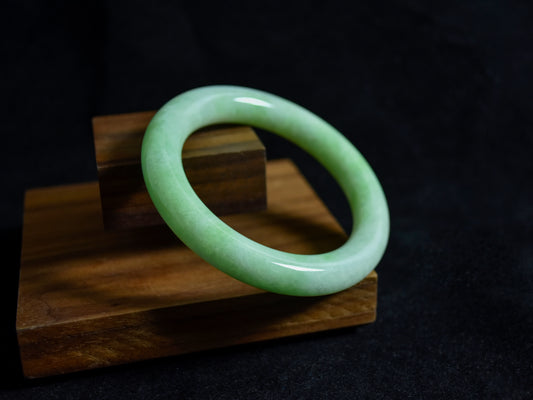 Spring Cabbage Jadeite Bangle