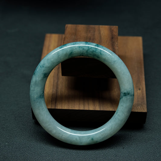 Floating Flower · Round Jadeite Bangle