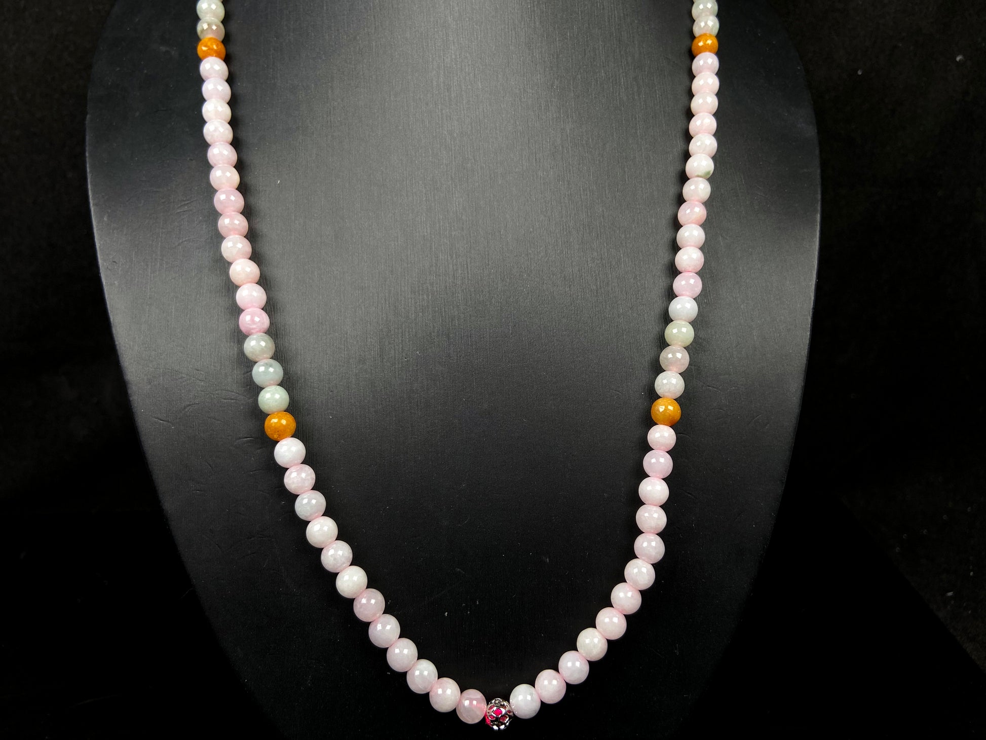 A honey and milky white harmony jadeite beads necklace.
