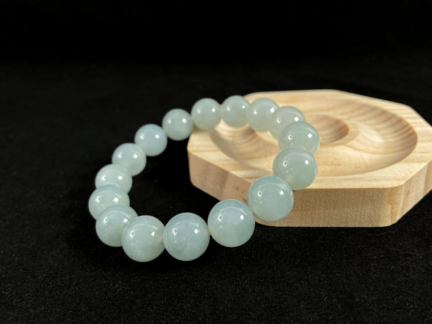 Soft Light Green Strand Elegant Gift ·  Jadeite Bead Bracelet