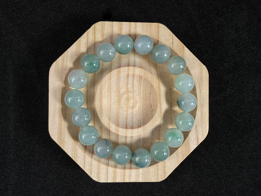 Icy Vitality Good Luck Charm Burmese Jadeite Bracelet · Spring Bud Apple Green