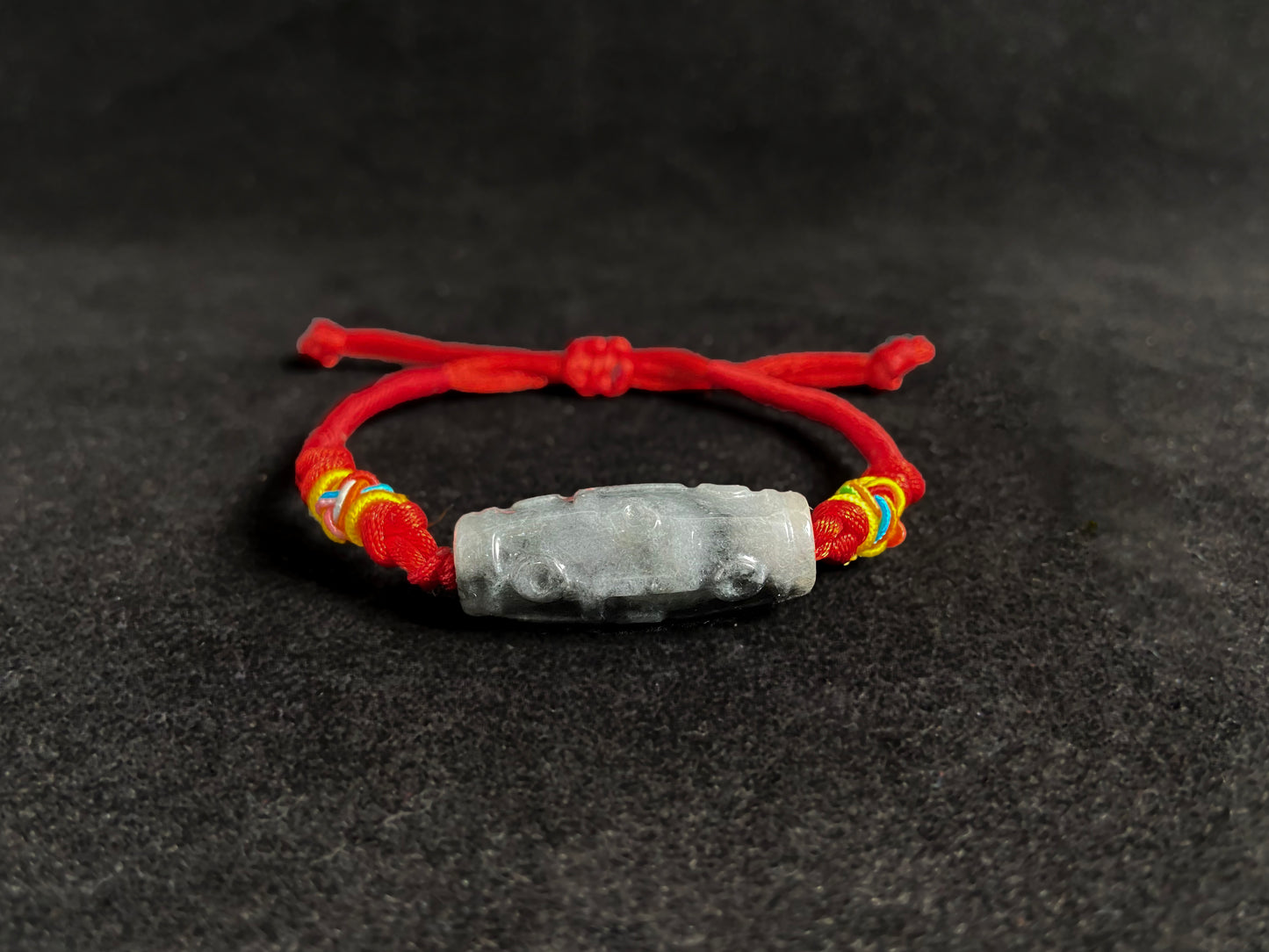 This elegant necklace features a strand of imperial green jade beads with vibrant color and exquisite craftsmanship.