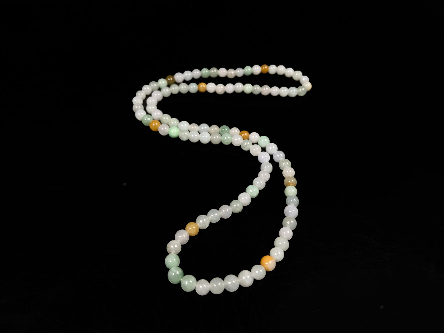 A gentle tri-color harmony jadeite beads bracelet & necklace.