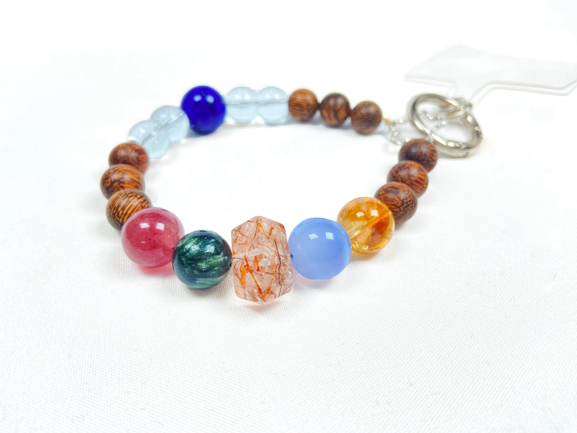 Five Elements in Your Palm: The Crystal Phone Chain That Balances Your Energy