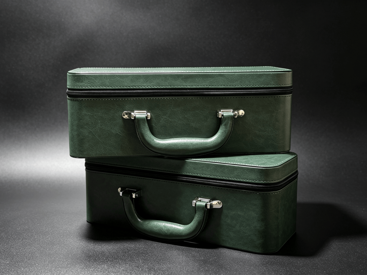 TATHATĀ Exclusive Bangle Jewelry Storage Case · 15 Bangle Slots