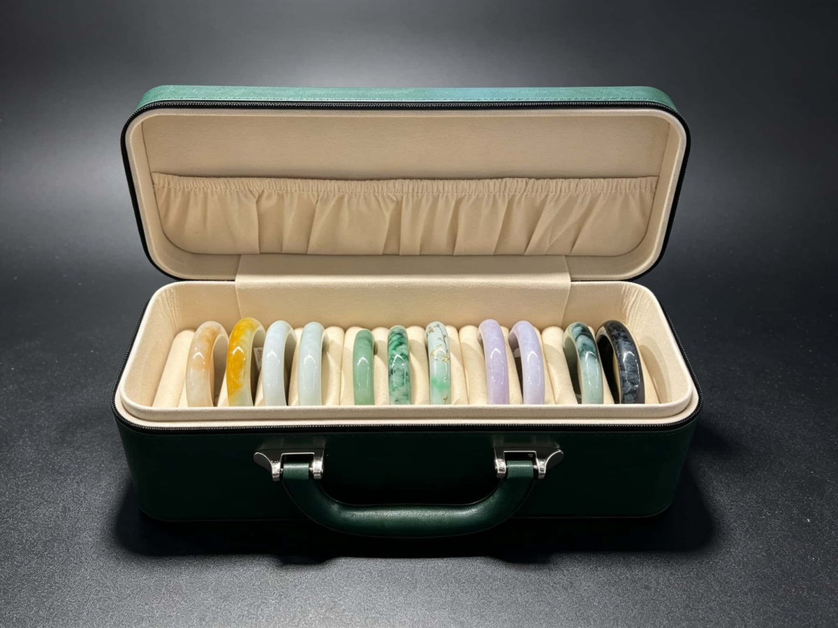 TATHATĀ Exclusive Bangle Jewelry Storage Case · 15 Bangle Slots