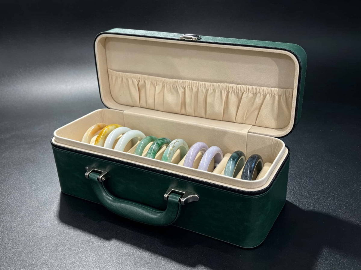 TATHATĀ Exclusive Bangle Jewelry Storage Case · 15 Bangle Slots