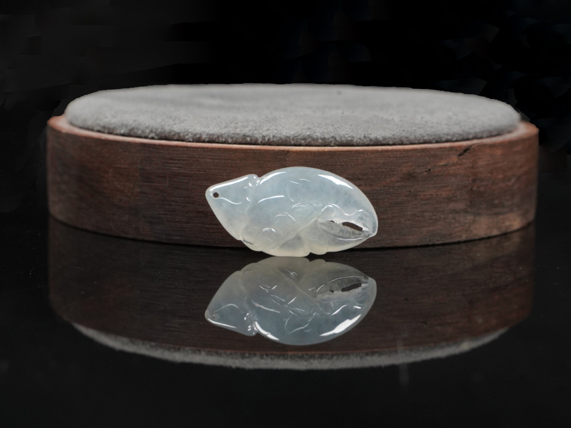 Icy translucent white crab claw loose jadieite.