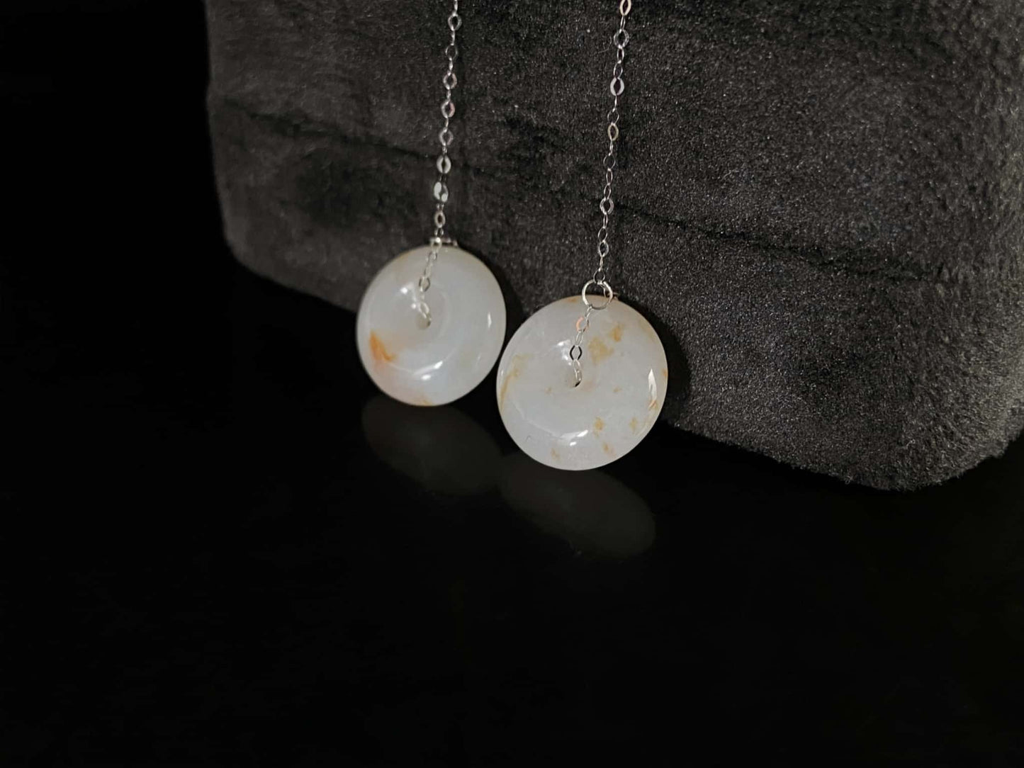 Frost White Splash Gold · Nature Burmese Jadeite Earring