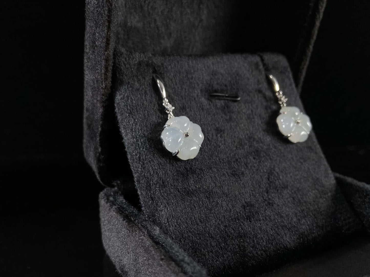 Misty Ice Four-Leaf Clover · Nature Burmese Jadeite Earrings