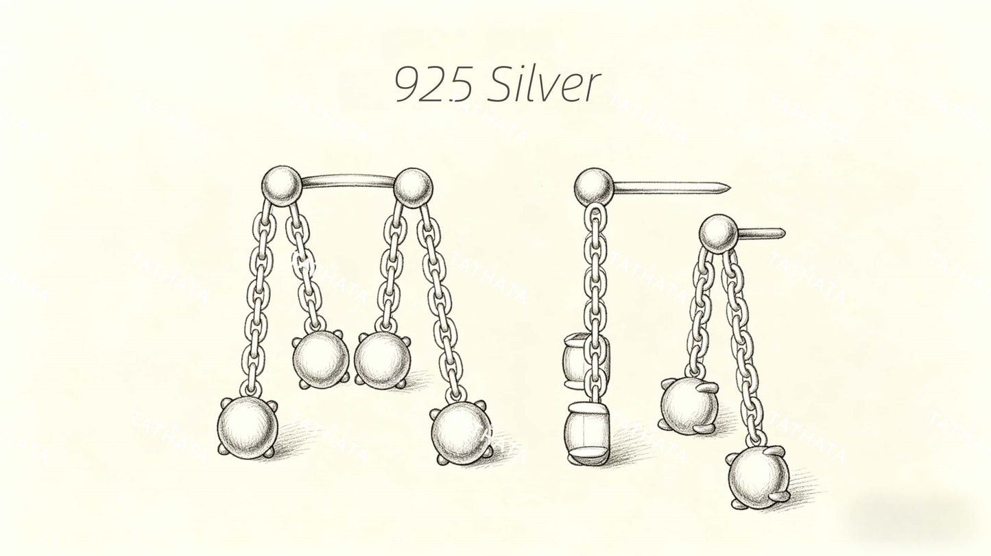 A clear water twin drops jadeite earring.