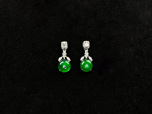 Lucky green buckle jadeite earrings.