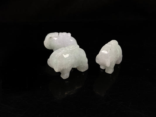 A icy white lucky elephant blessing  loose jadeite.