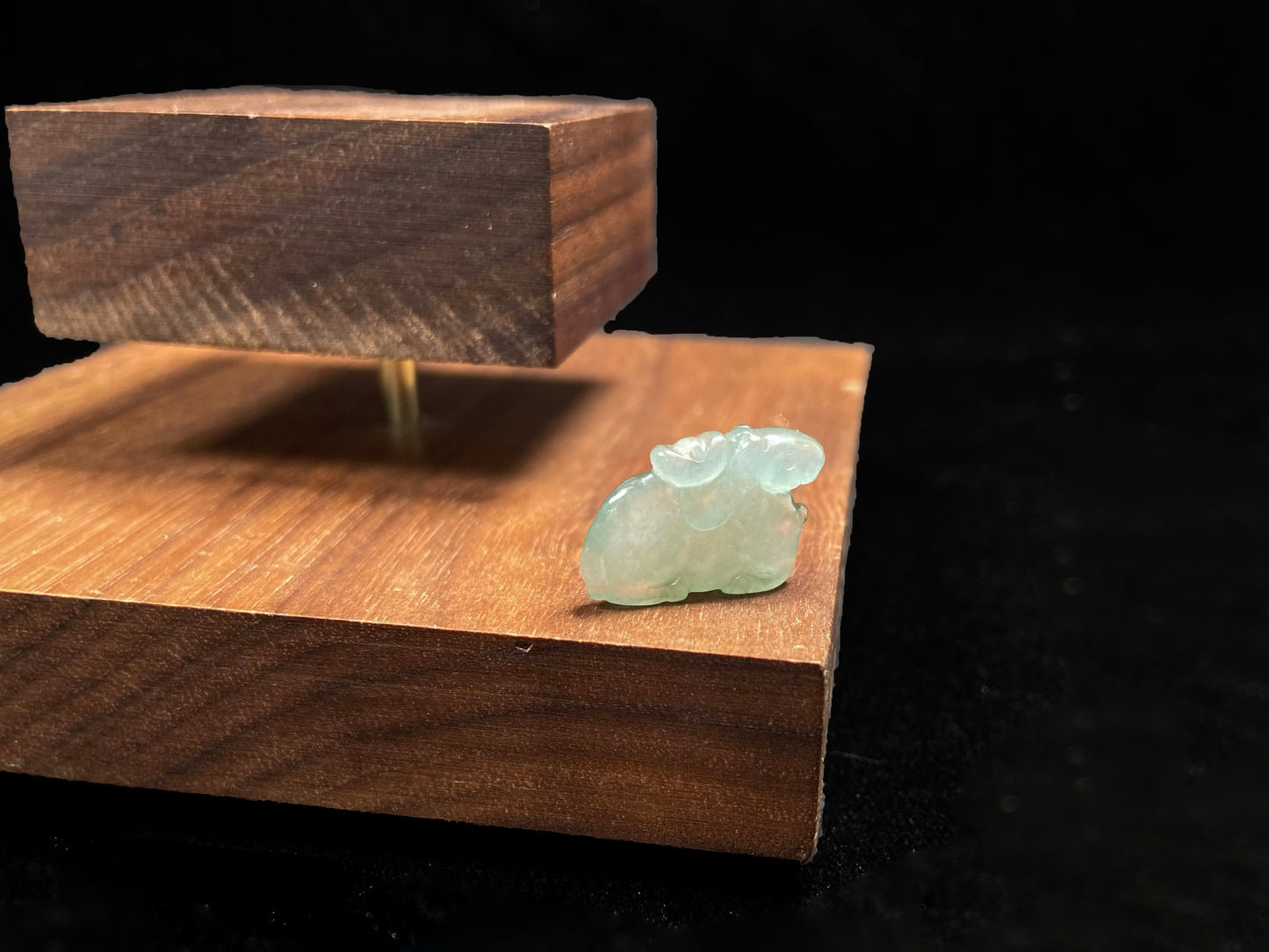 A wispy mint green horse loose jadeite. 