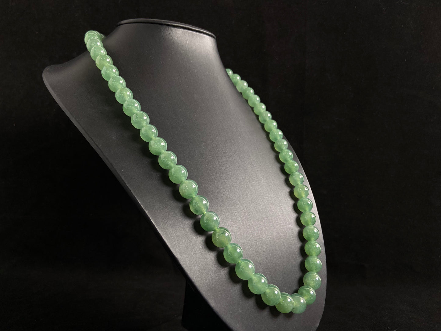 Crystal Clear Green Spheres · Natural Burmese Jadeite Beads Necklace