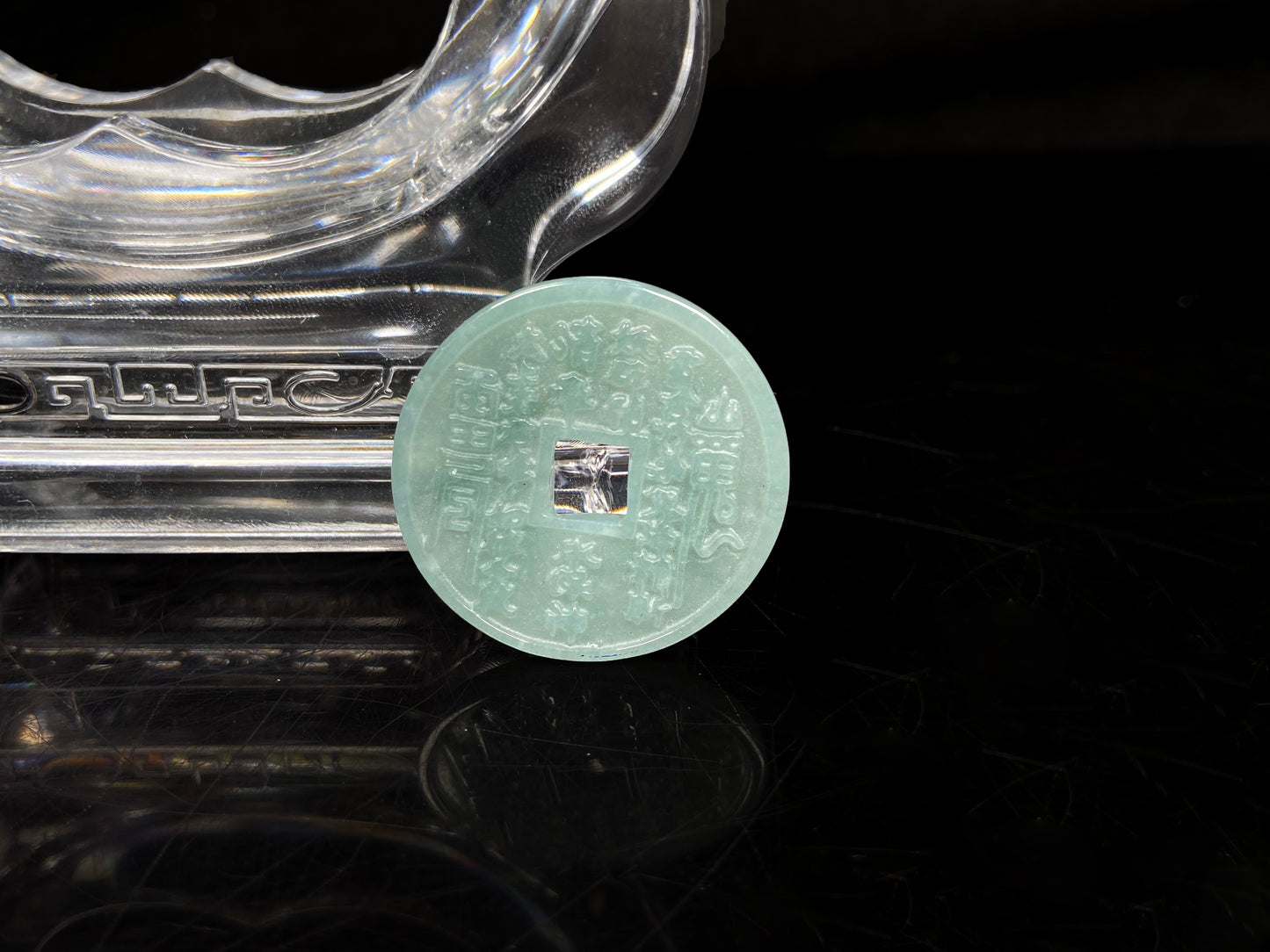 A lucky green ancient coin  loose jadeite.
