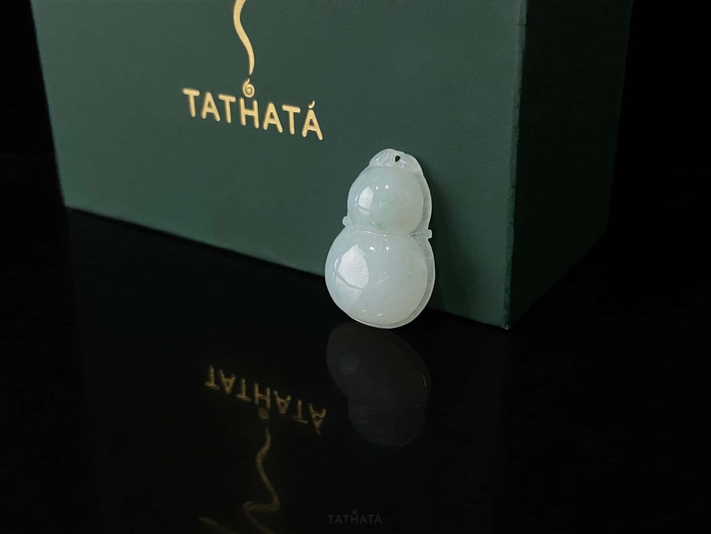 Floating Green Flowers Gourd · Nature Burmese Loose Jadeite
