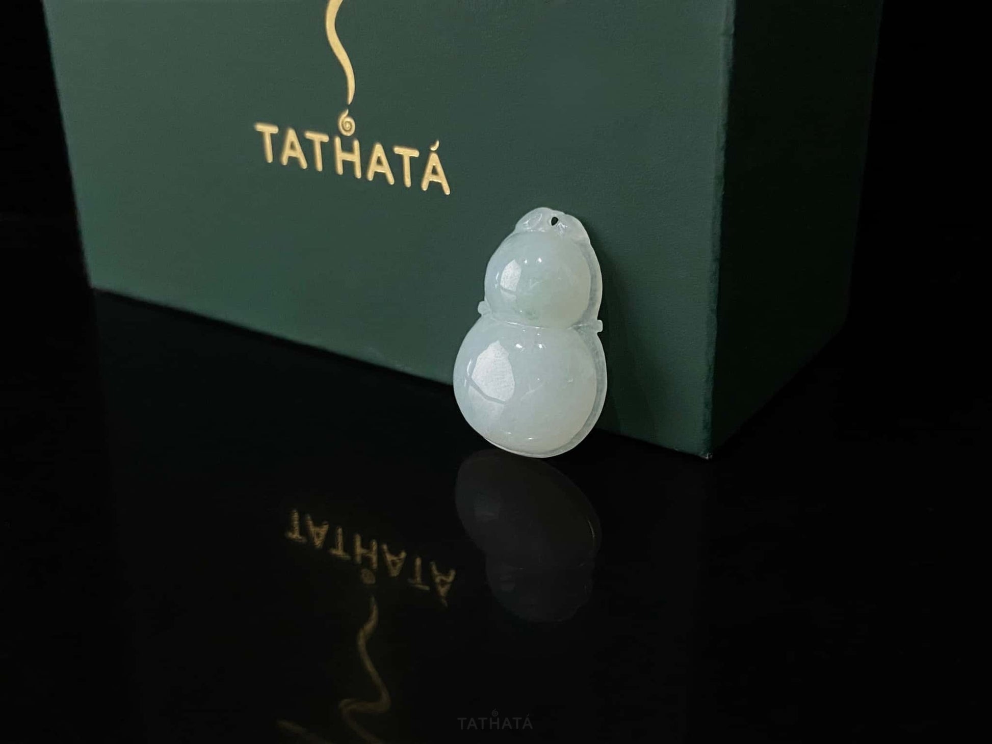 Floating Green Flowers Gourd · Nature Burmese Loose Jadeite