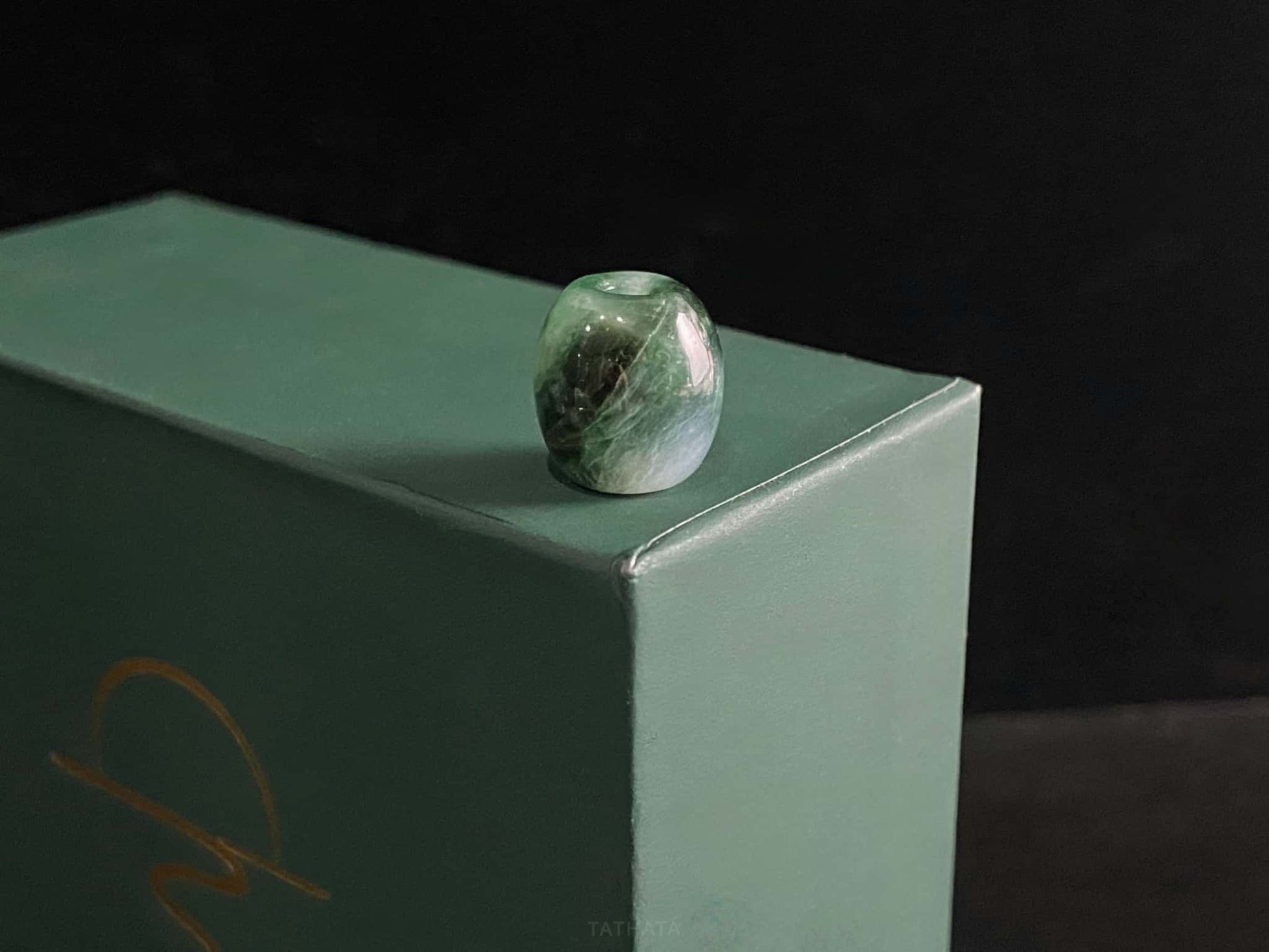 A forest dew lucky barrel loose jadeite.