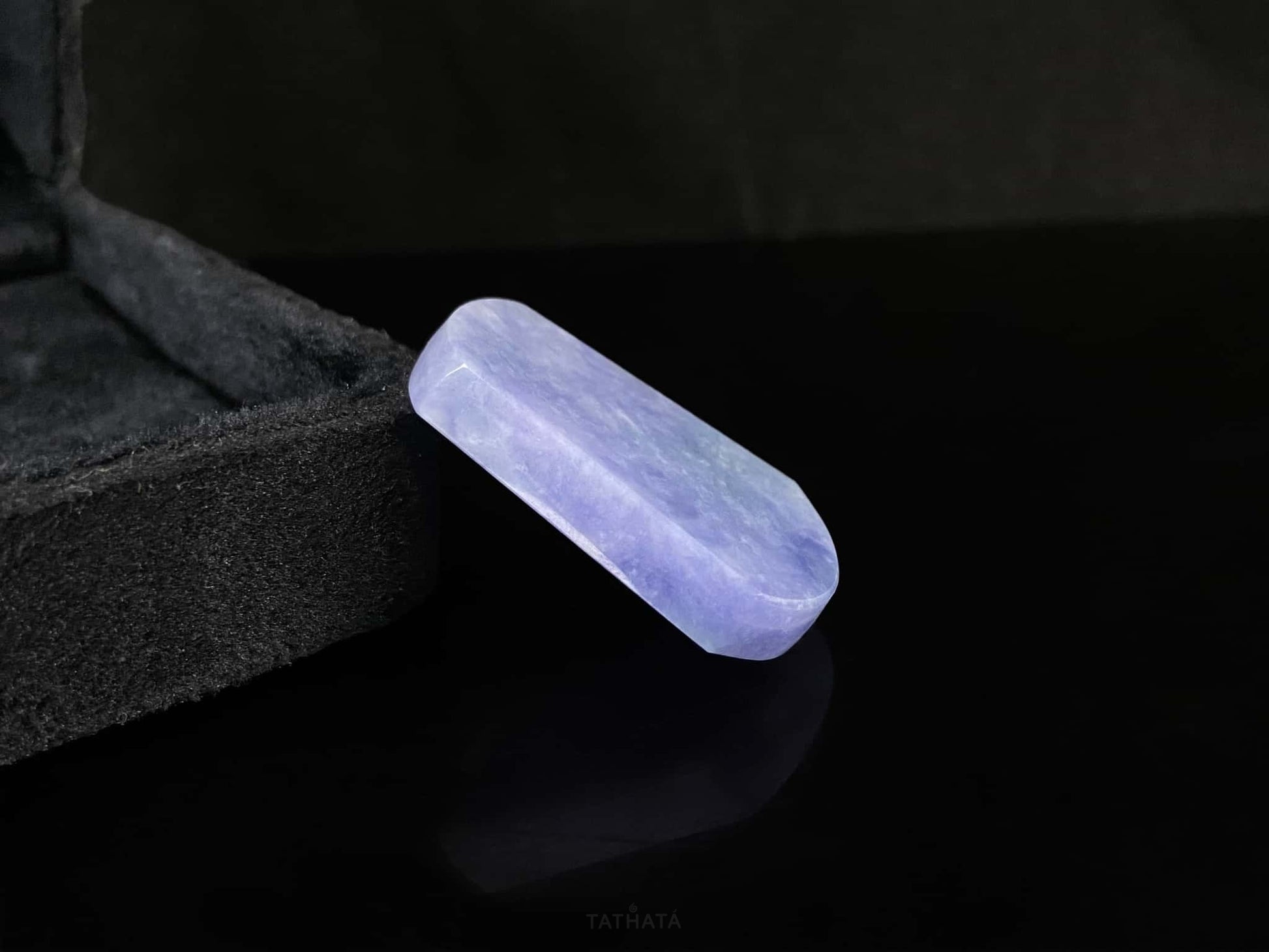 Dreamy Eggplant Purple · Nature Burmese Loose Jadeite
