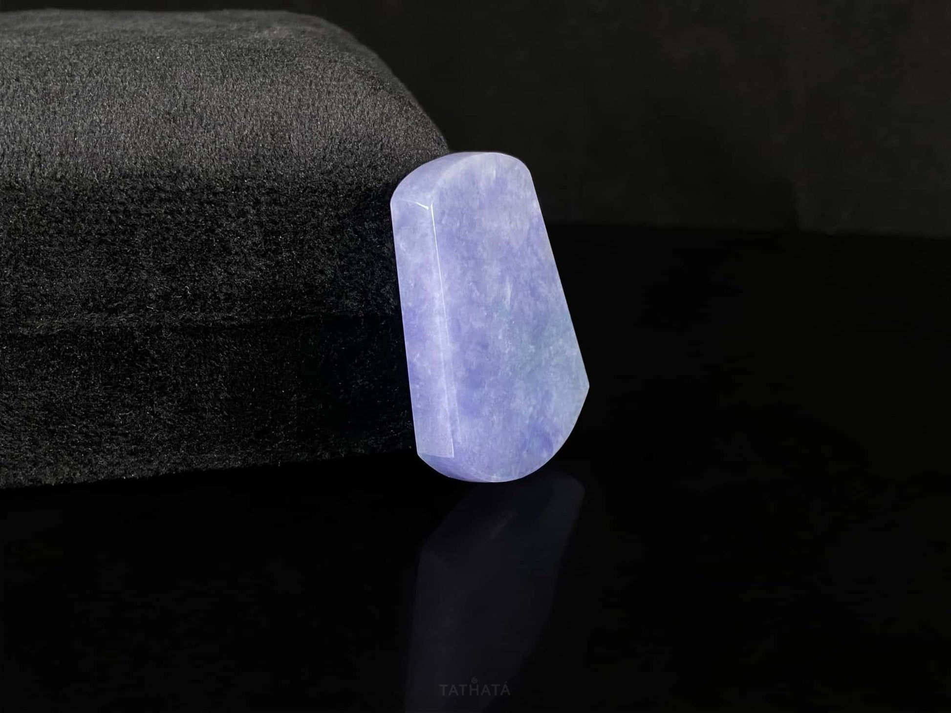 Dreamy Eggplant Purple · Nature Burmese Loose Jadeite