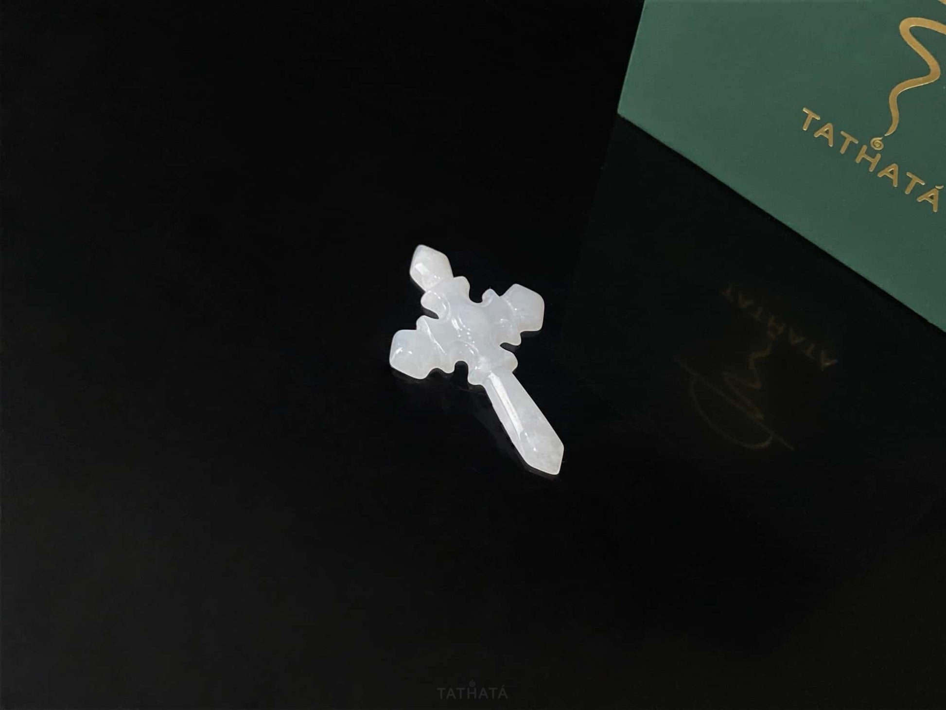 A milky frost cross loose jadeite.