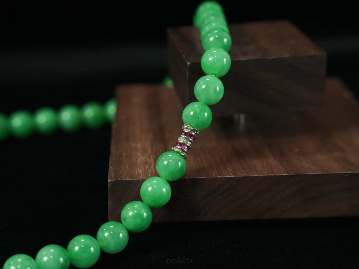 Gentle Spring Green · Nature Burmese Jadeite Beads Necklace