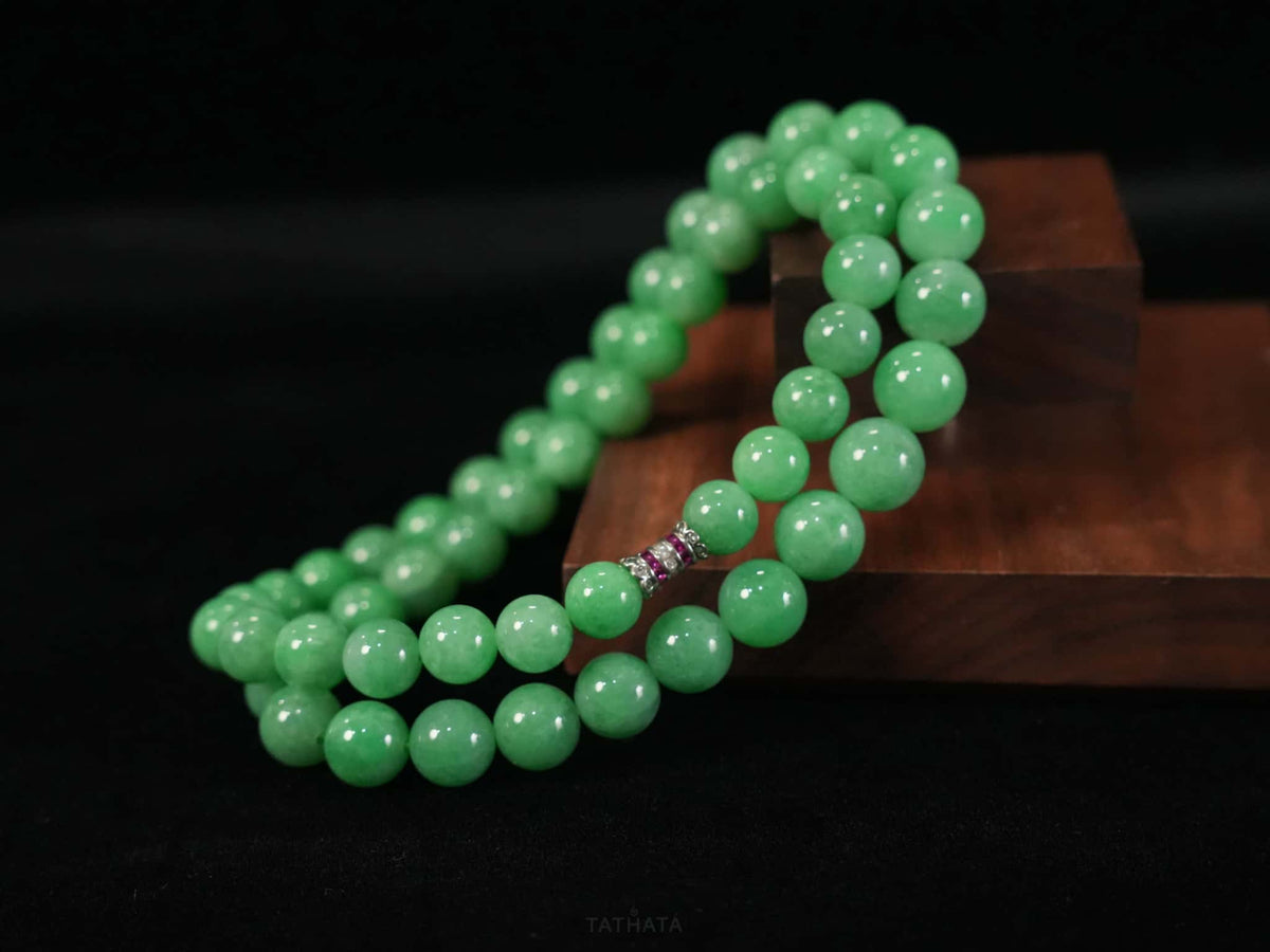 Gentle Spring Green · Nature Burmese Jadeite Beads Necklace