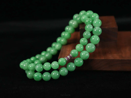 Gentle Spring Green · Nature Burmese Jadeite Beads Necklace