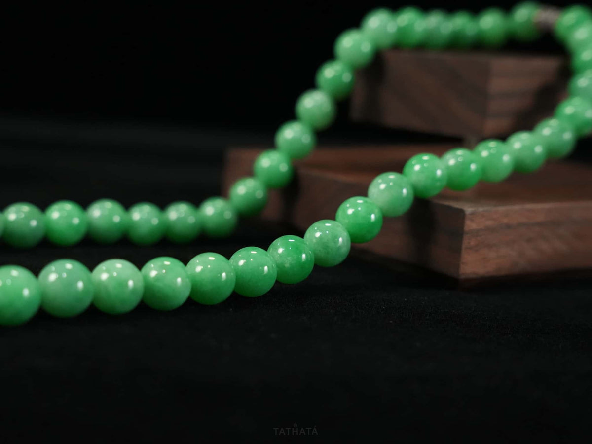 Gentle Spring Green · Nature Burmese Jadeite Beads Necklace