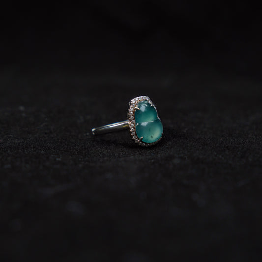 Ocean Gourd · Jadeite Ring with Diamond Halo