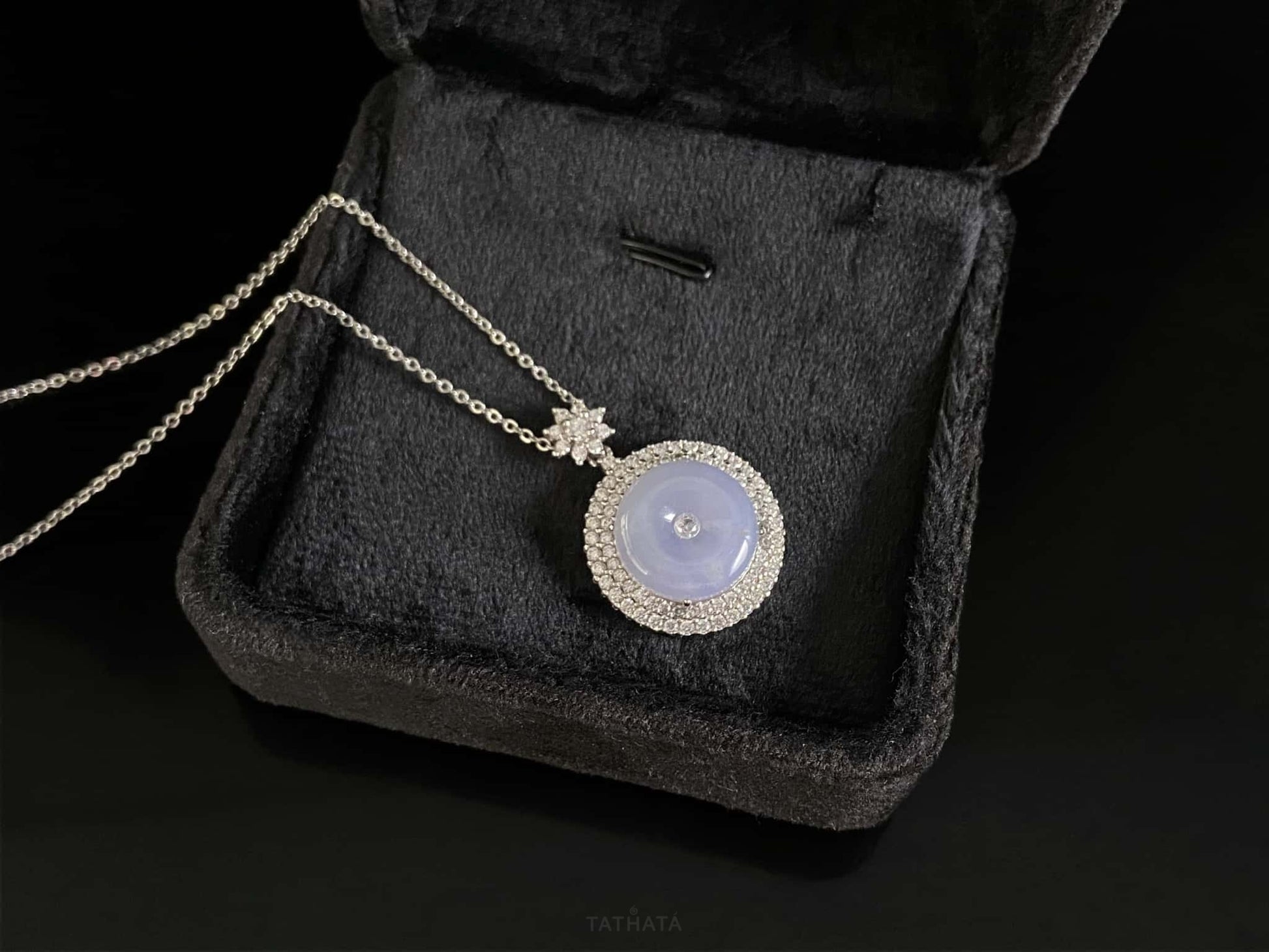 Dreamy Lavender Peace Buckle · Nature Burmese Jadeite Pendant