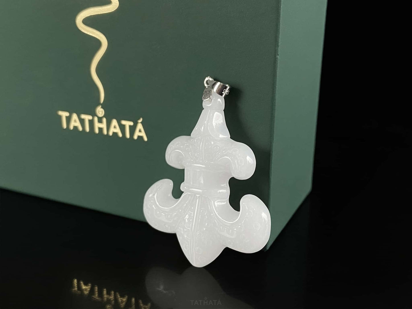 Pure White Fleur-de-lis · Nature Burmese Jadeite Pendant