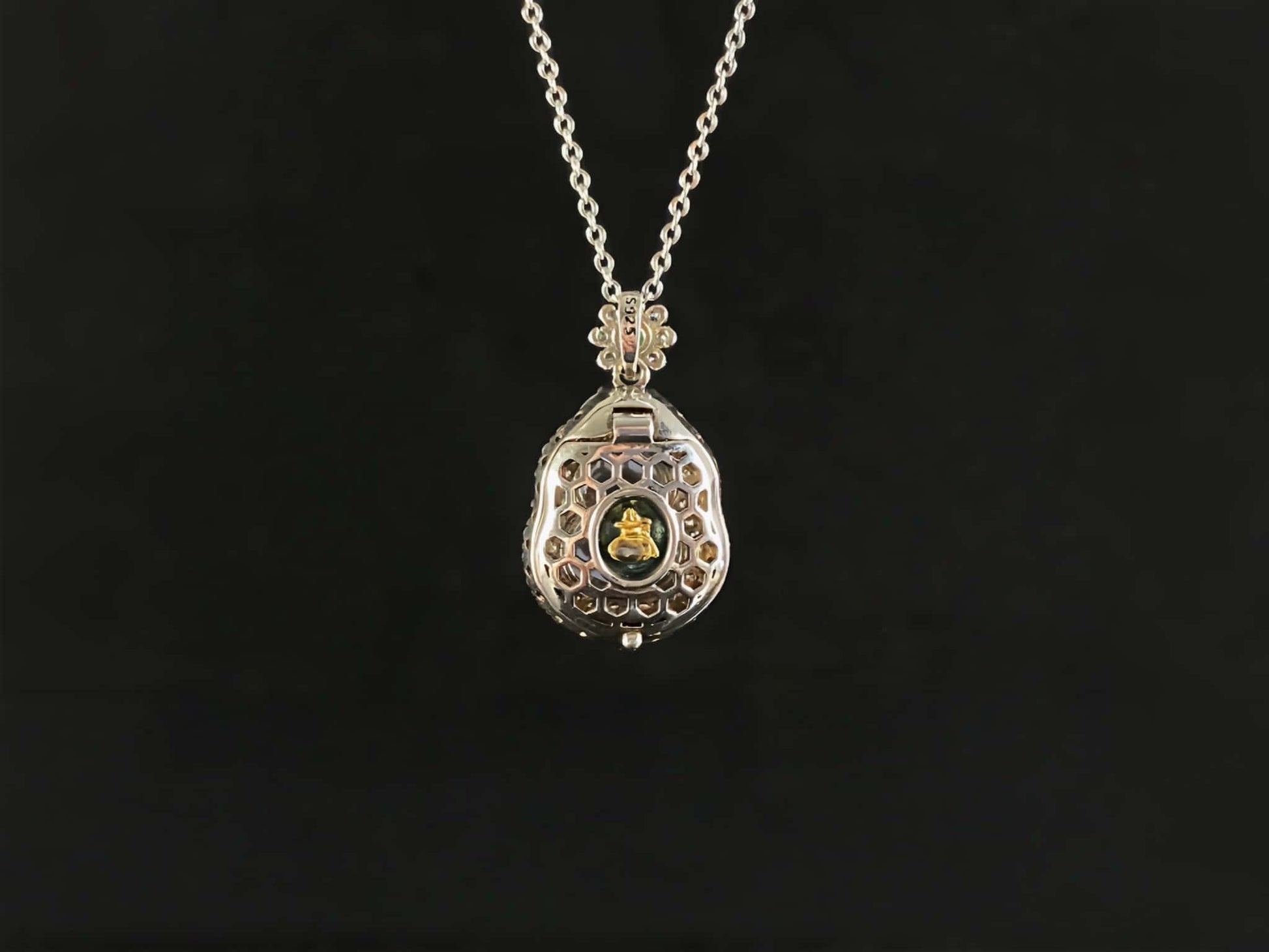 A ice mint pixiu jadeite pendant.