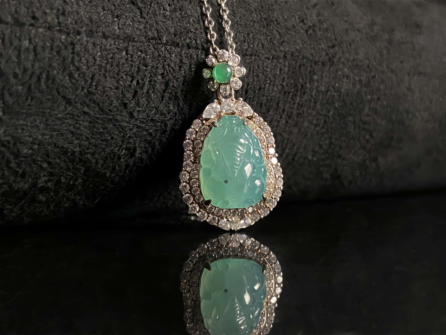 A ice mint pixiu jadeite pendant.