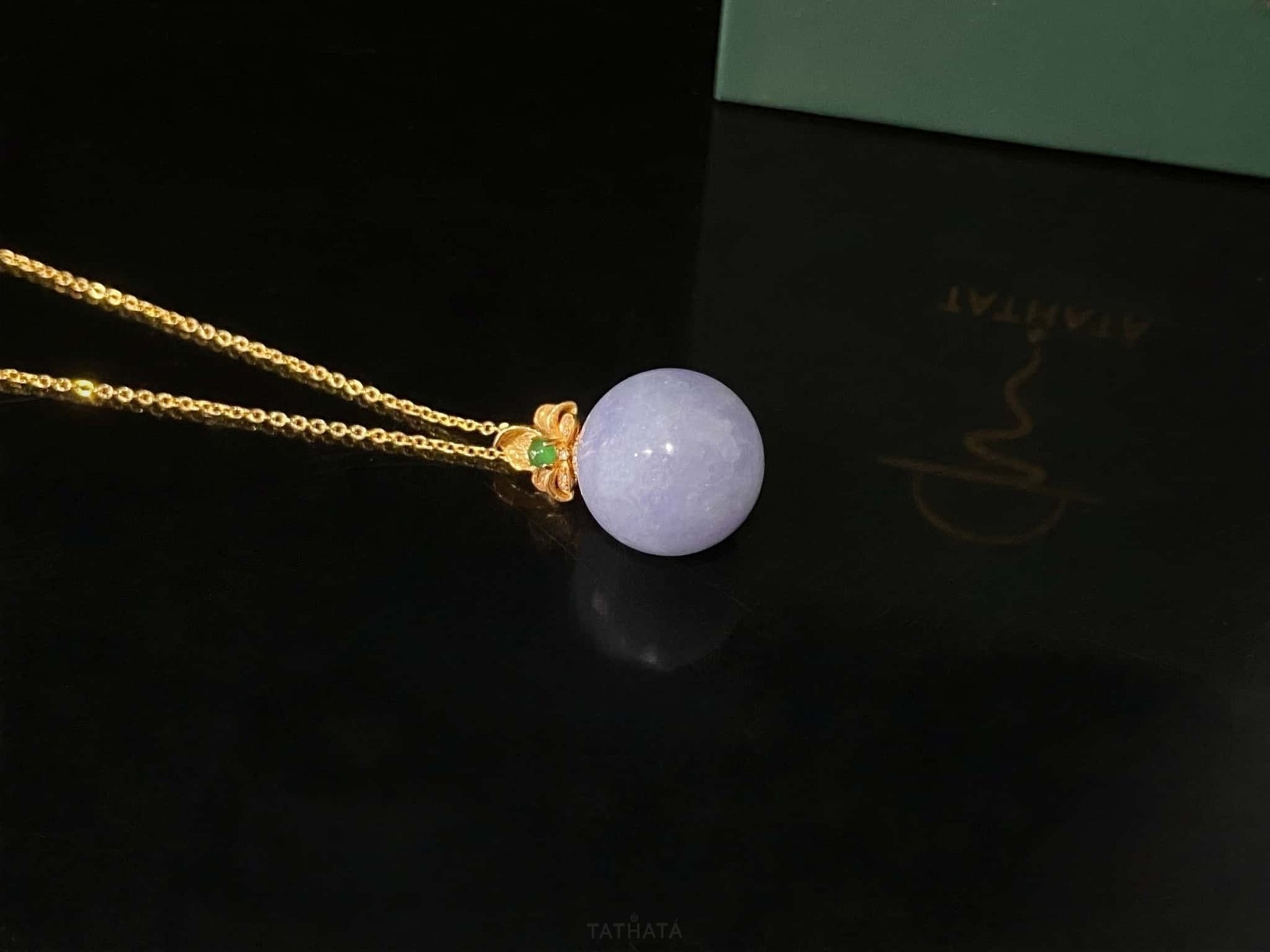 A lavender dew ball loose jadeite.