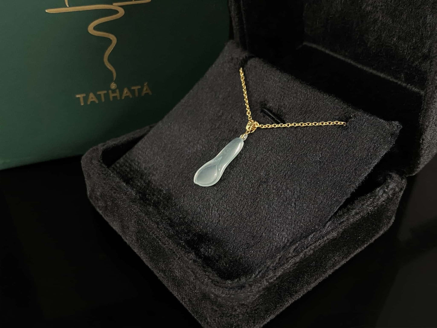 Icy Mist Clear Orchid · Nature Burmese Jadeite Pendant