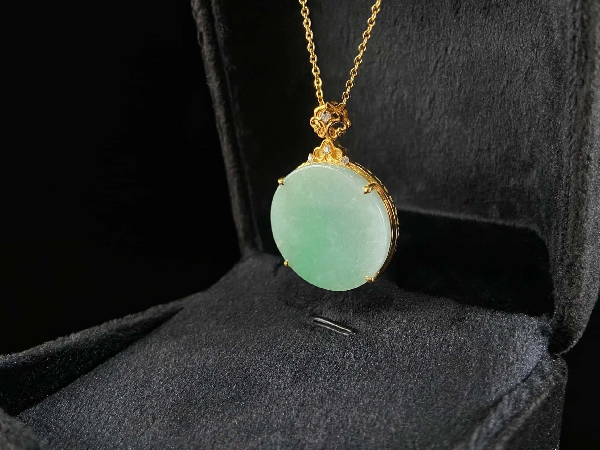 Hazy Dew Green Radiance · Nature Burmese Jadeite Pendant