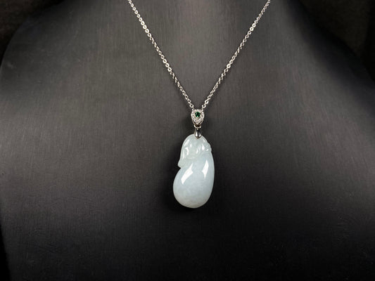 A pure white pouch jadeite pendant.