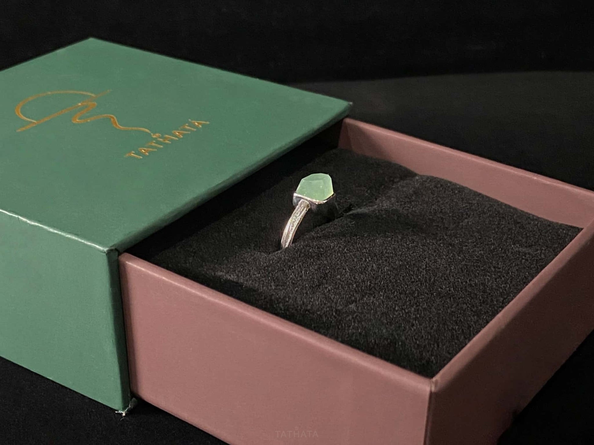 A mint sugar cube jadeite ring.