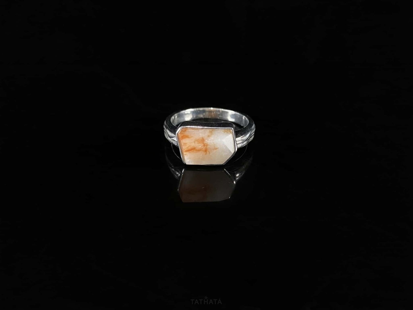 Cream White Sunset Vein · Nature Burmese Jadeite Ring (17mm)