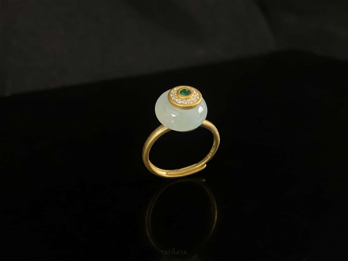 Clear Dew White Ice Lucky Donut · Nature Burmese Jadeite Ring