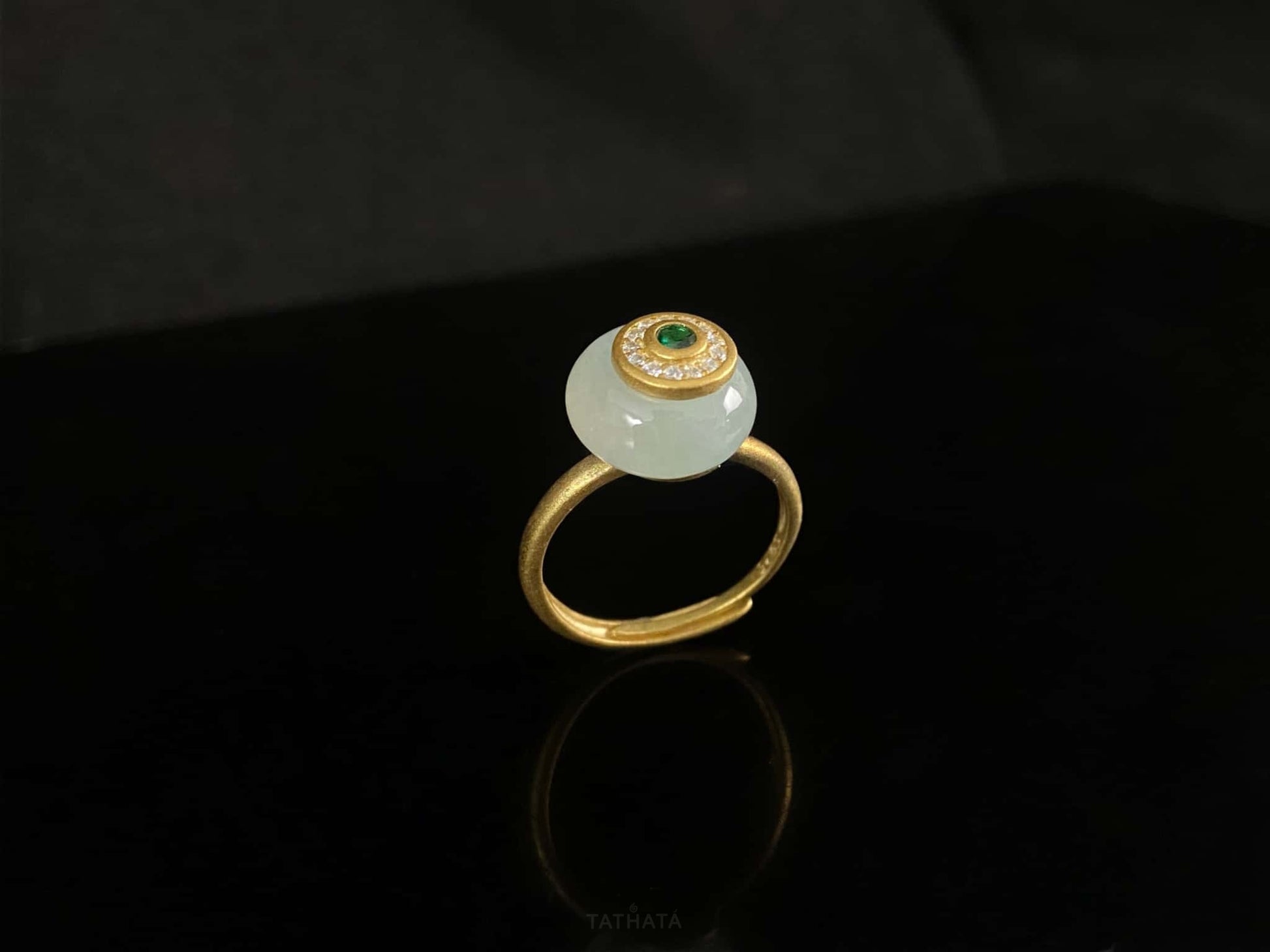 Clear Dew White Ice Lucky Donut · Nature Burmese Jadeite Ring