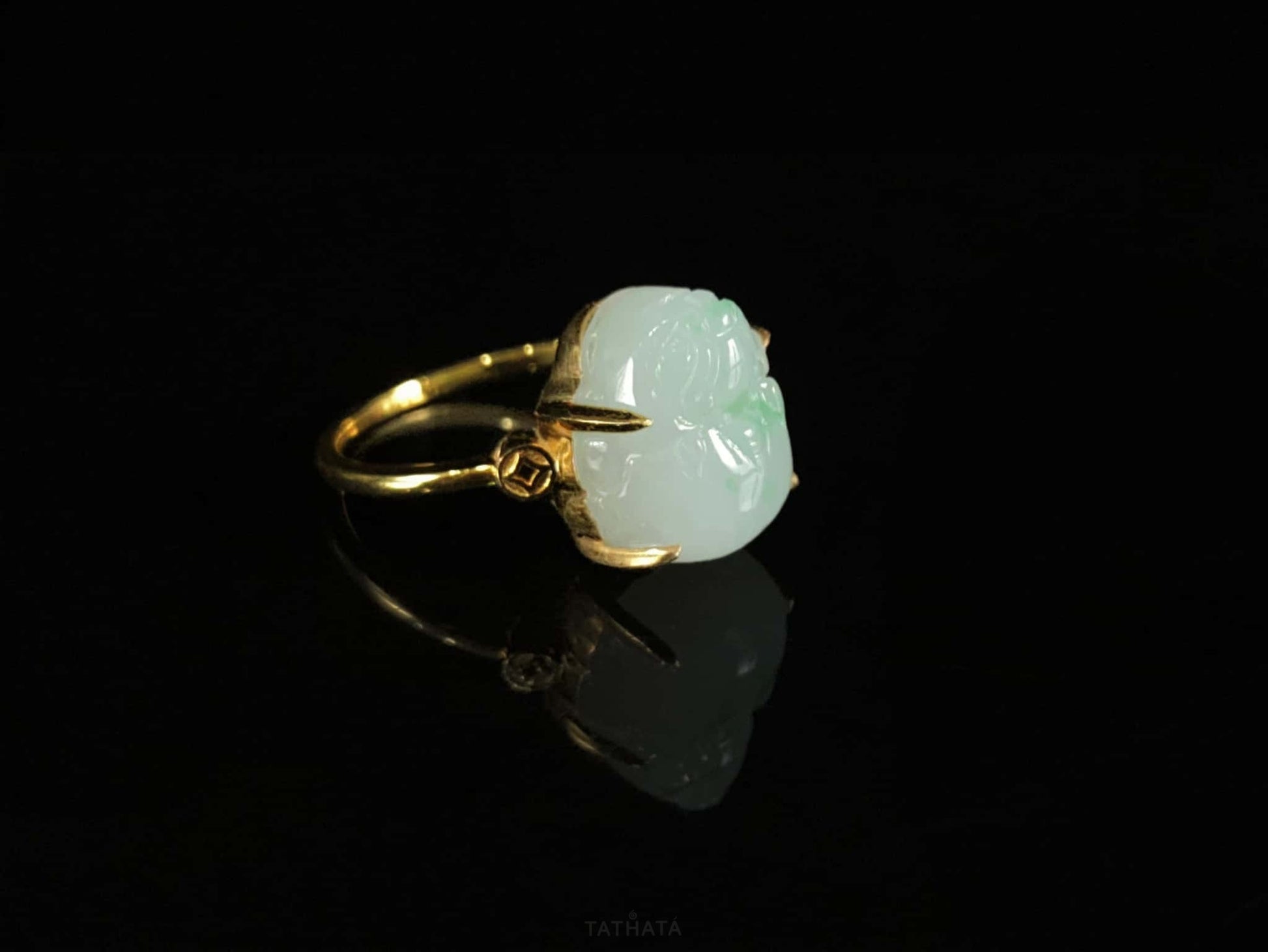 Pale Base Floating Green Pixiu · Nature Burmese Jadeite Ring (17mm)
